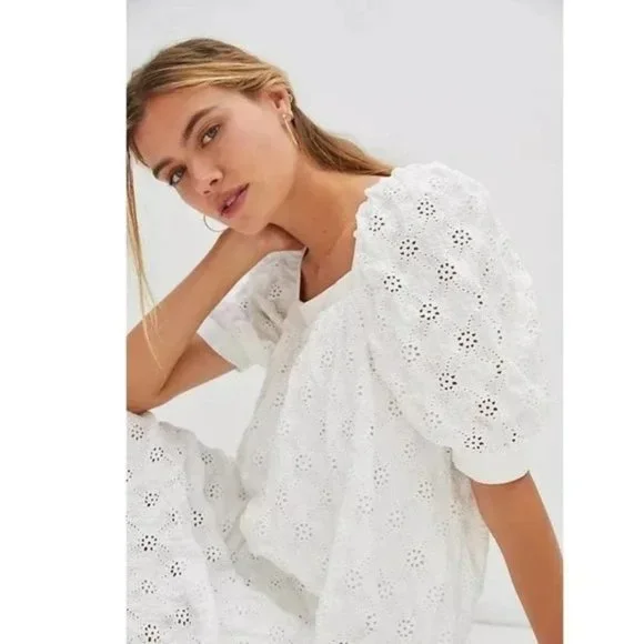NEW Maeve Eyelet Mini Dress White Pullover Puff Sleeve Crochet Lace Babydoll - Picture 3 of 7